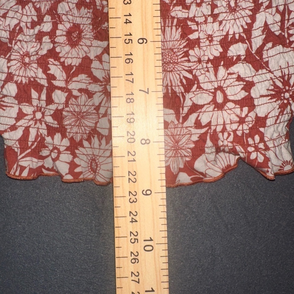 American Eagle Tropical/Floral/Hawaiian Print Cropped Cami - Picture 3 of 5